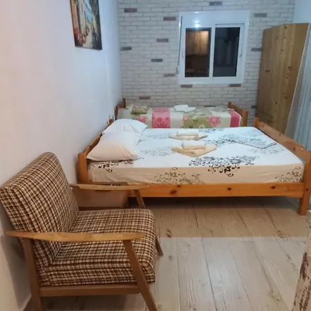 Velikis Hotel *